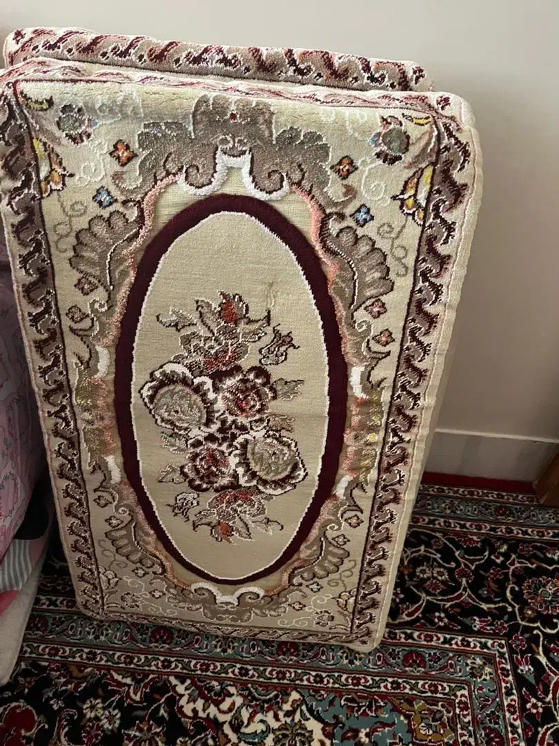 متکا|رختخواب، بالش، پتو|اصفهان, کنگاز|دیوار