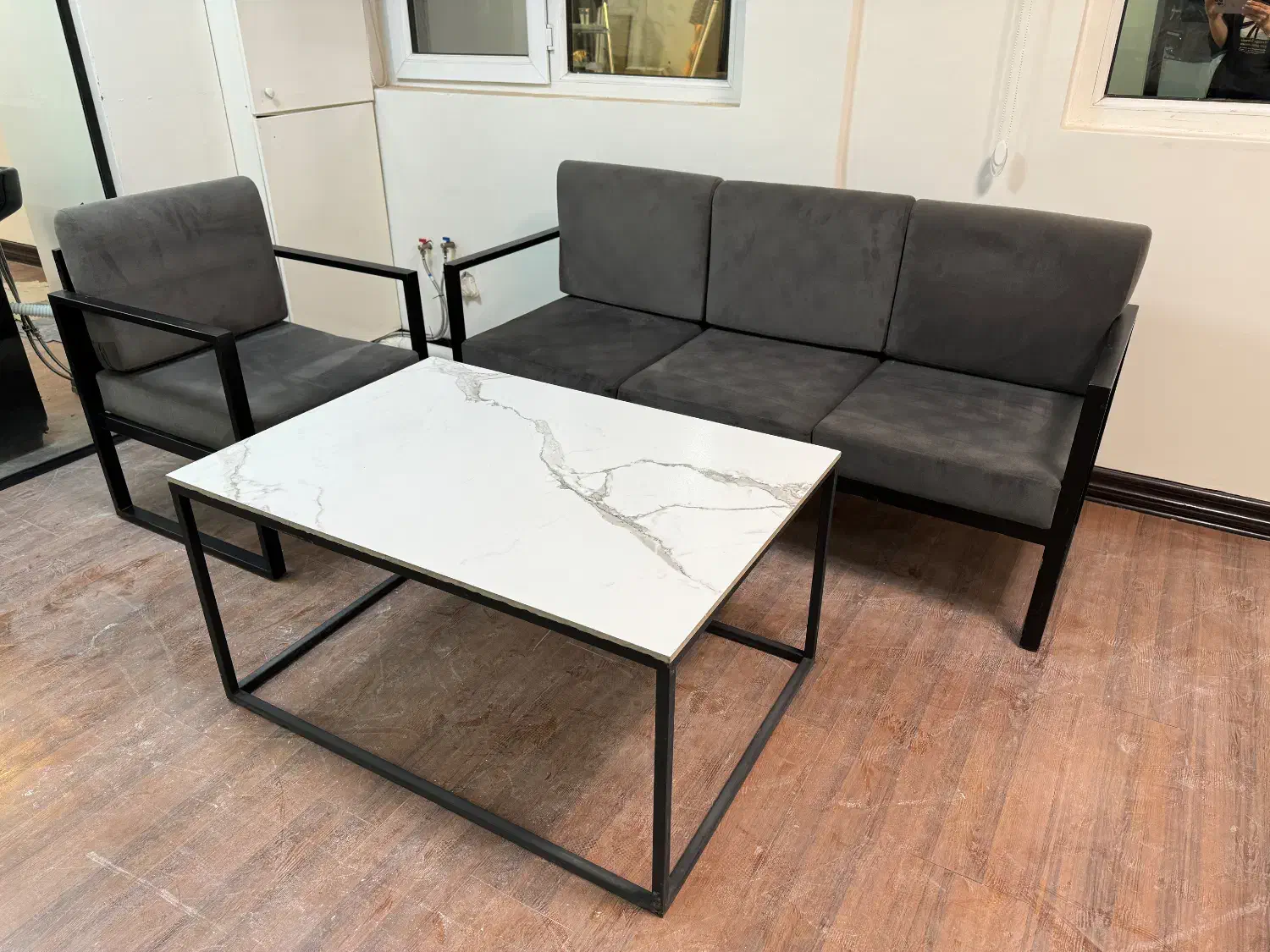 صندلی فلزی|مبلمان اداری|تهران, شهرک آزمایش|دیوار