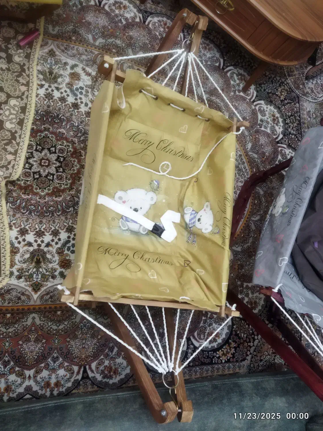 ننو گهواره سنتی|تخت و صندلی بچه|پرند, فاز ۶|دیوار