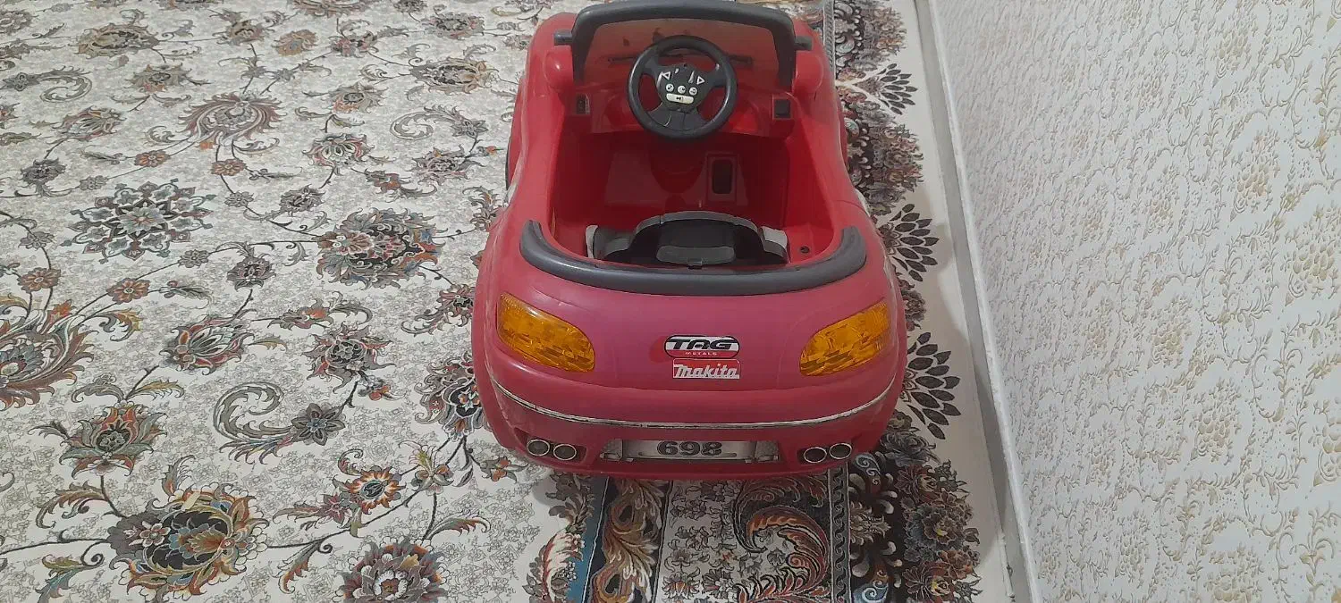 ماشین شارژی کارکرده|اسباببازی بچه|ملایر, |دیوار