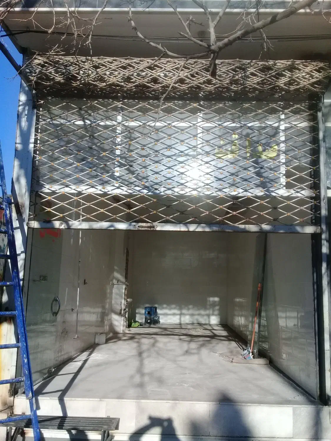 خدمات کرکره های برقی و دستی و حفاظ درب آکاردیون|خدمات پیشه و مهارت|نیشابور, خط کاشمر|دیوار