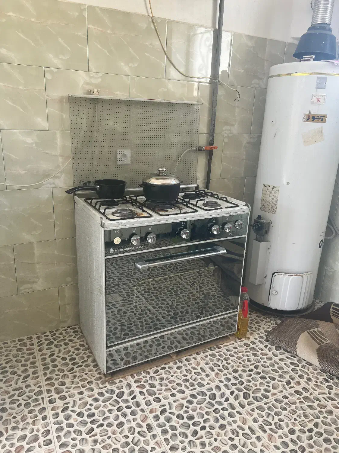 یخچال گاز و مبل ب فروش میرسد|حراج|فامنین, |دیوار