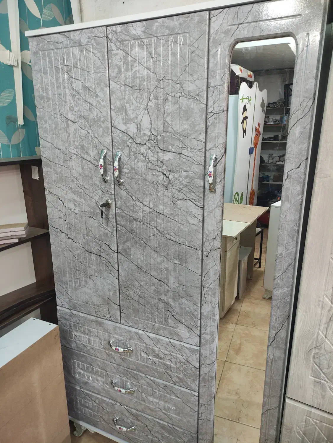 کمد سه در وکیوم|جاکفشی، کمد، دراور|جهرم, |دیوار