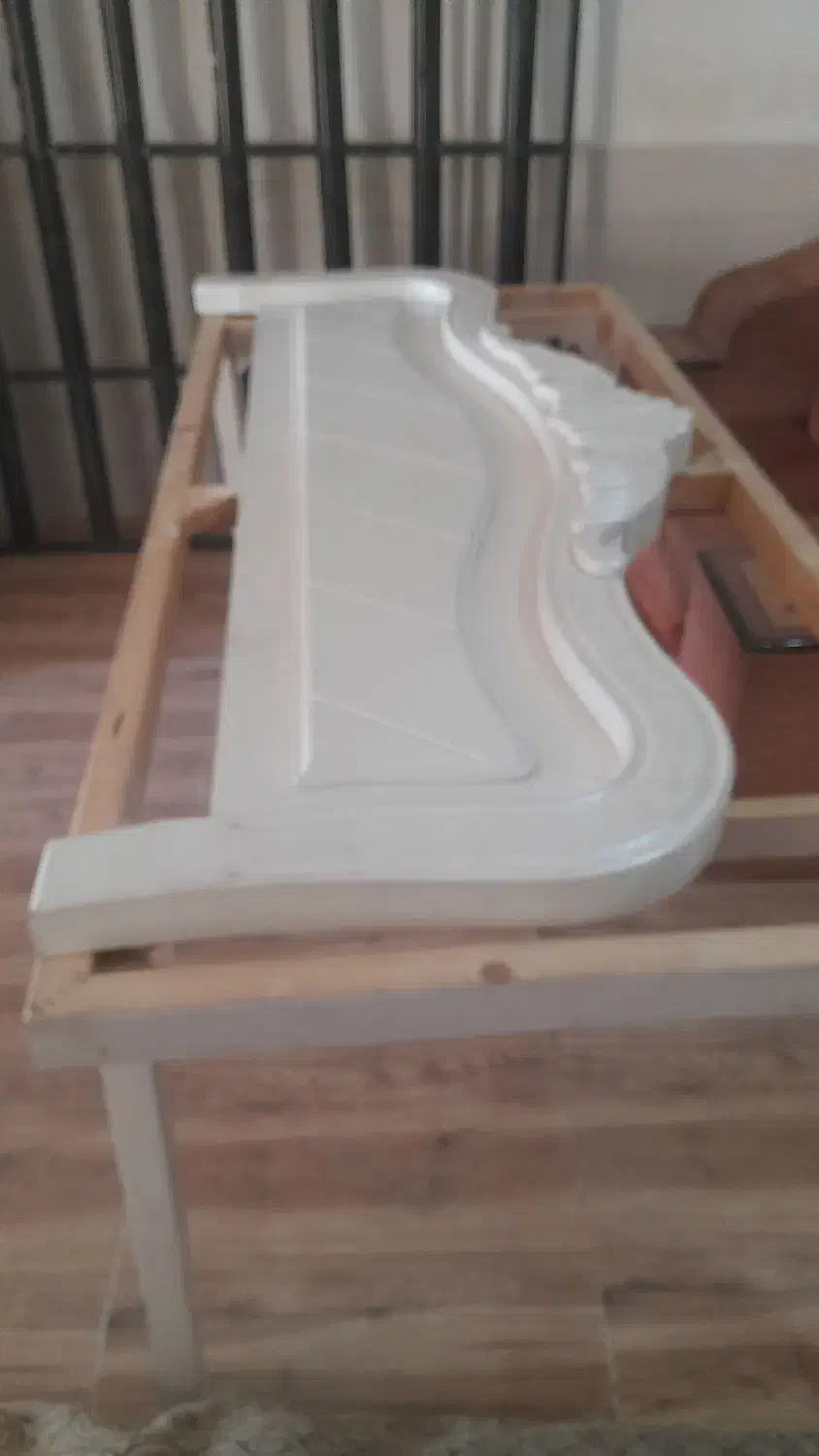 تخت ۲ نفره به همراه خوش خواب و پایه فلزی|تخت و سرویس خواب|نیشابور, شهرک رضوی|دیوار