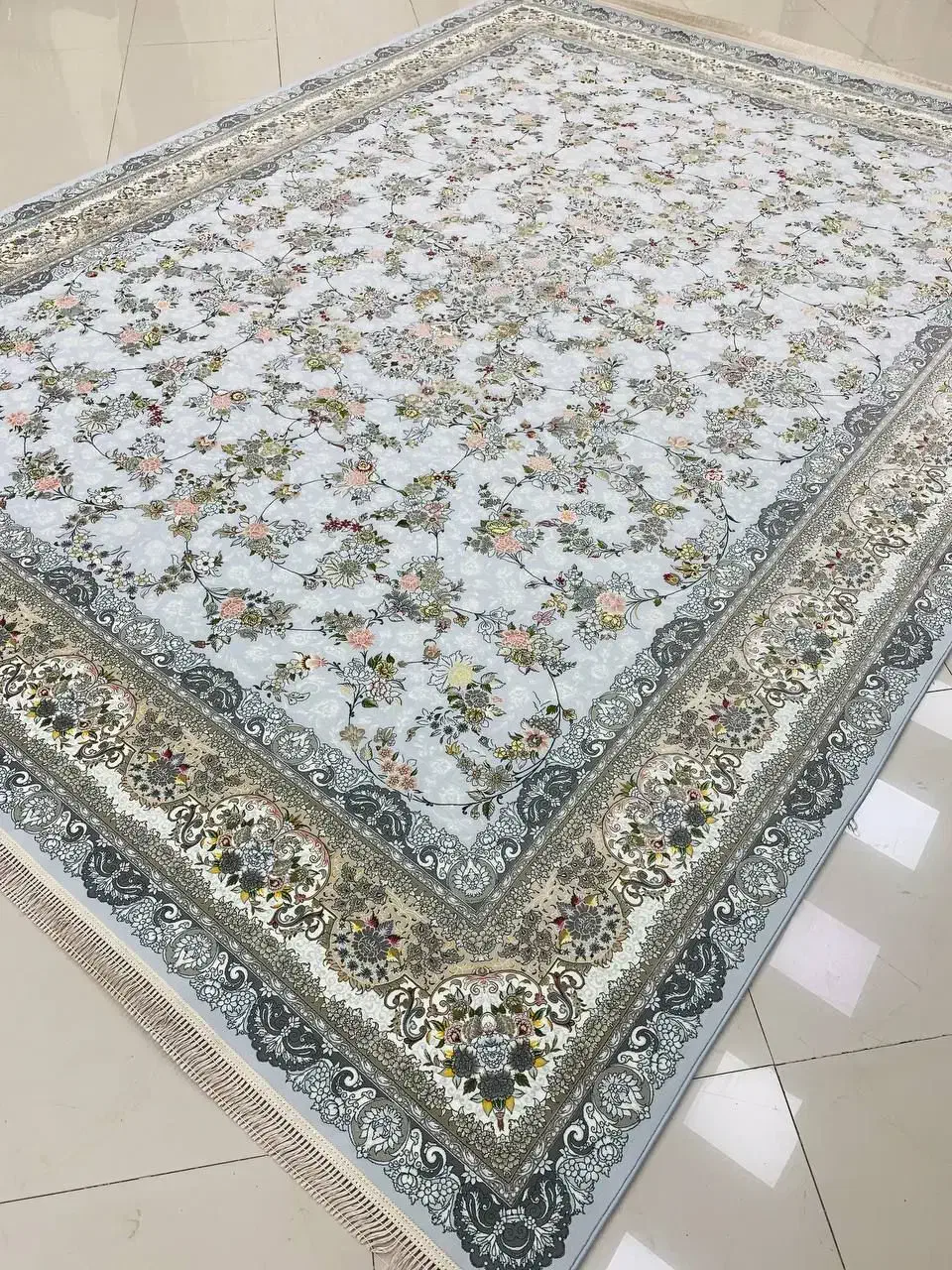 نیلی در ۵رنگ|فرش|یزد, |دیوار