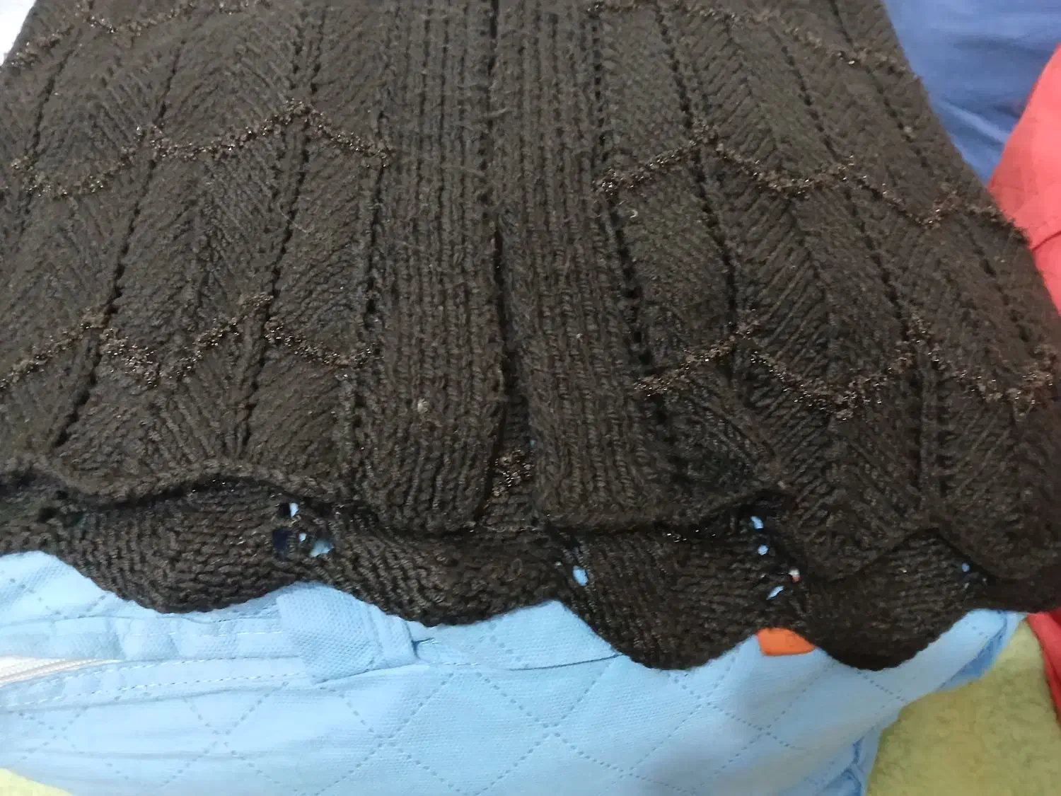 ژیله مشکی کاموایی|لباس|شاهین‌شهر, عطار|دیوار