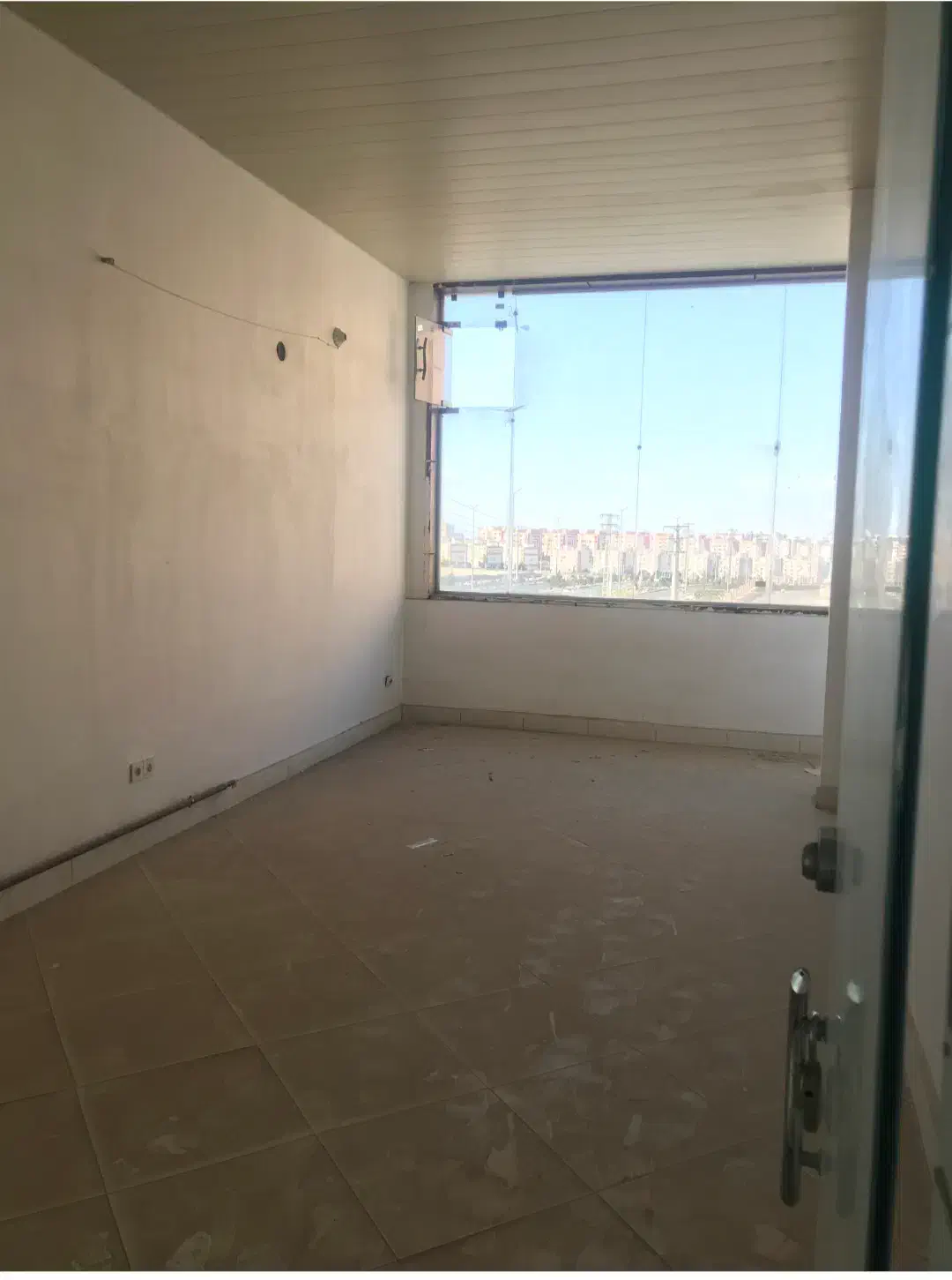 واحد تجـاری / جنب اتوبان تبریز - سهند / فاز۳|فروش آپارتمان|سهند, |دیوار