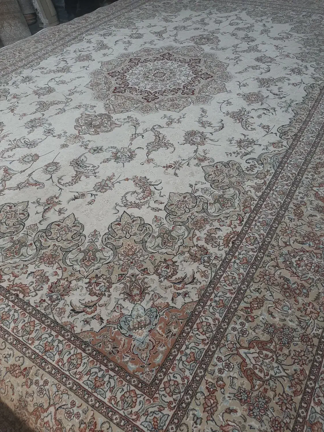 فرش مهدوی|فرش|اصفهان, شیخ طوسی|دیوار