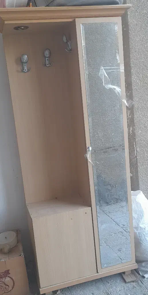 جاکفشی همراه اینه قدی|جاکفشی، کمد، دراور|سراوان, |دیوار