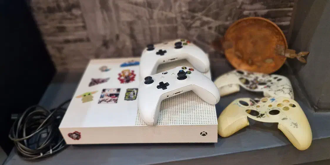 Xbox One s|کنسول، بازی ویدئویی و آنلاین|کرج, چهارصد دستگاه|دیوار