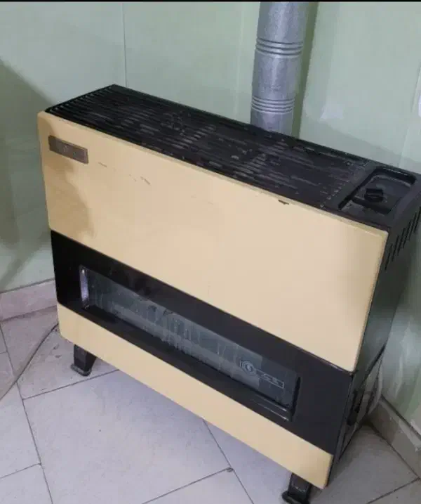 فقط تماس پاسخگو هستم|کلکسیون اشیاء عتیقه|رباطکریم, رباطکریم|دیوار