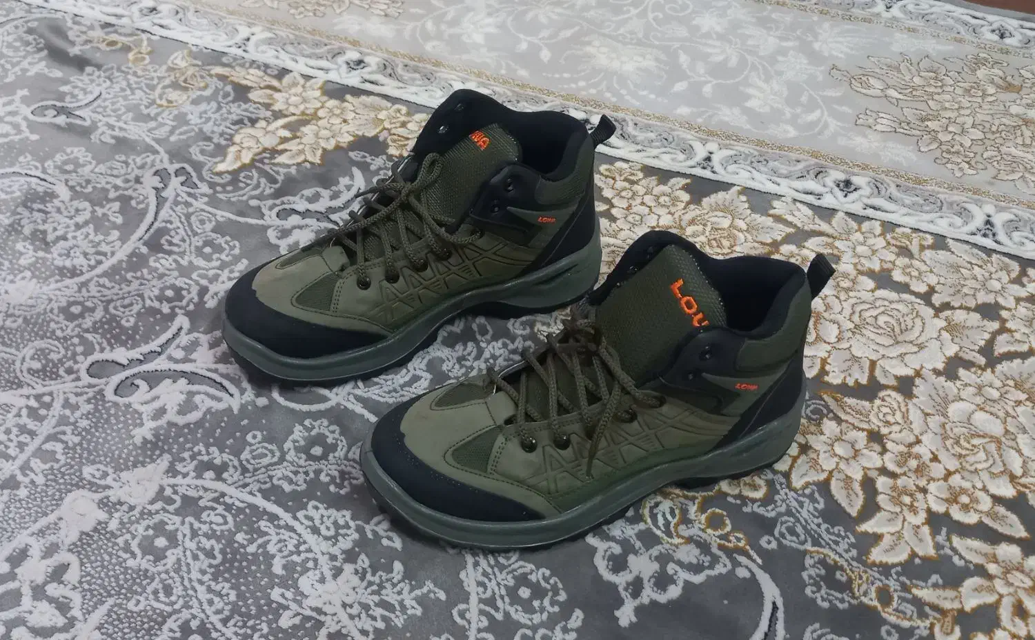 نیم بوت سایز ۴۳ ، ۴۴|کیف، کفش، کمربند|گنبد کاووس, |دیوار