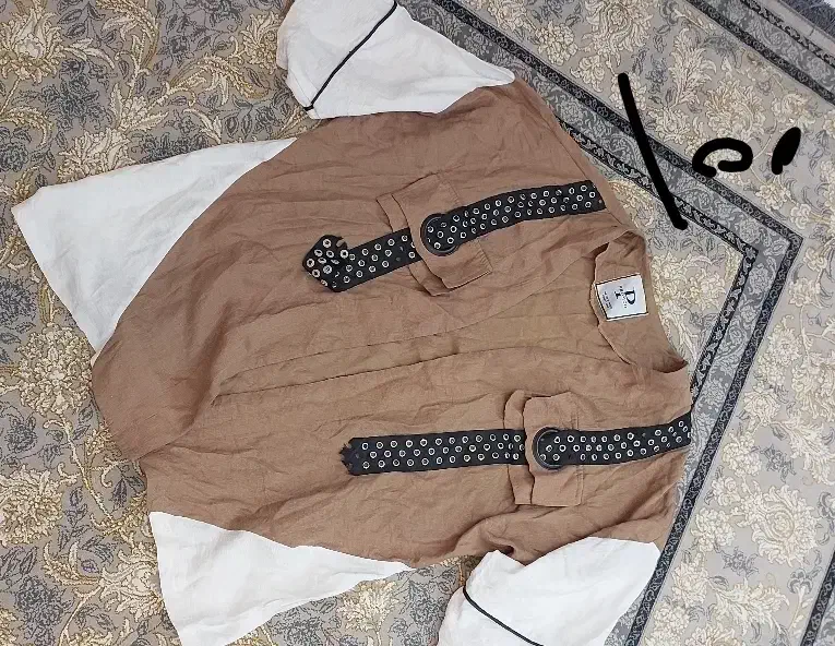 کفش. لباس|لباس|مشهد, یاس|دیوار