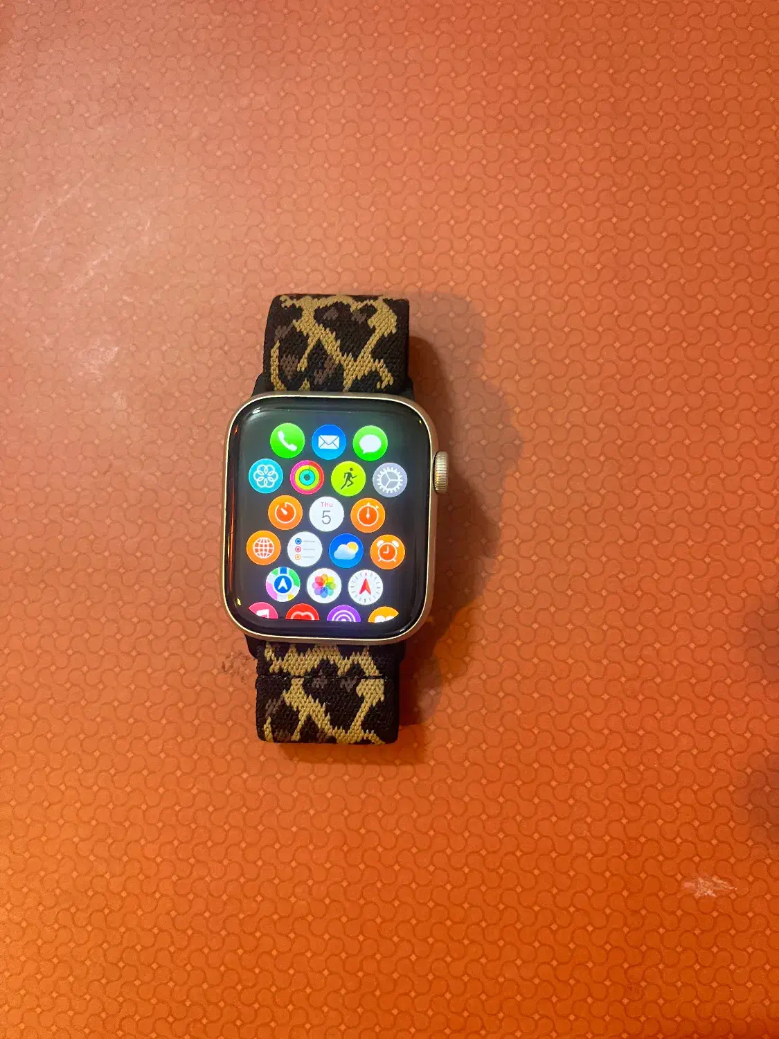 اپل واچse|ساعت|خمینی‌شهر, |دیوار