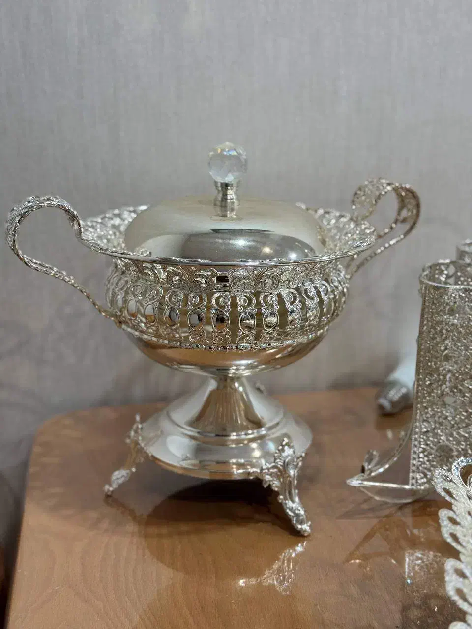 ظروف جهیزیه عروس سیلور طرح نقره|ظروف سرو و پذیرایی|لار, |دیوار