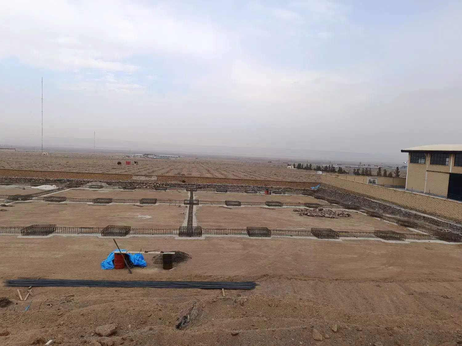 نیازمند آلماتور بند.قالب بند|استخدام معماری، عمران و ساختمانی|رباط‌کریم, شهرک صنعتی پرند|دیوار