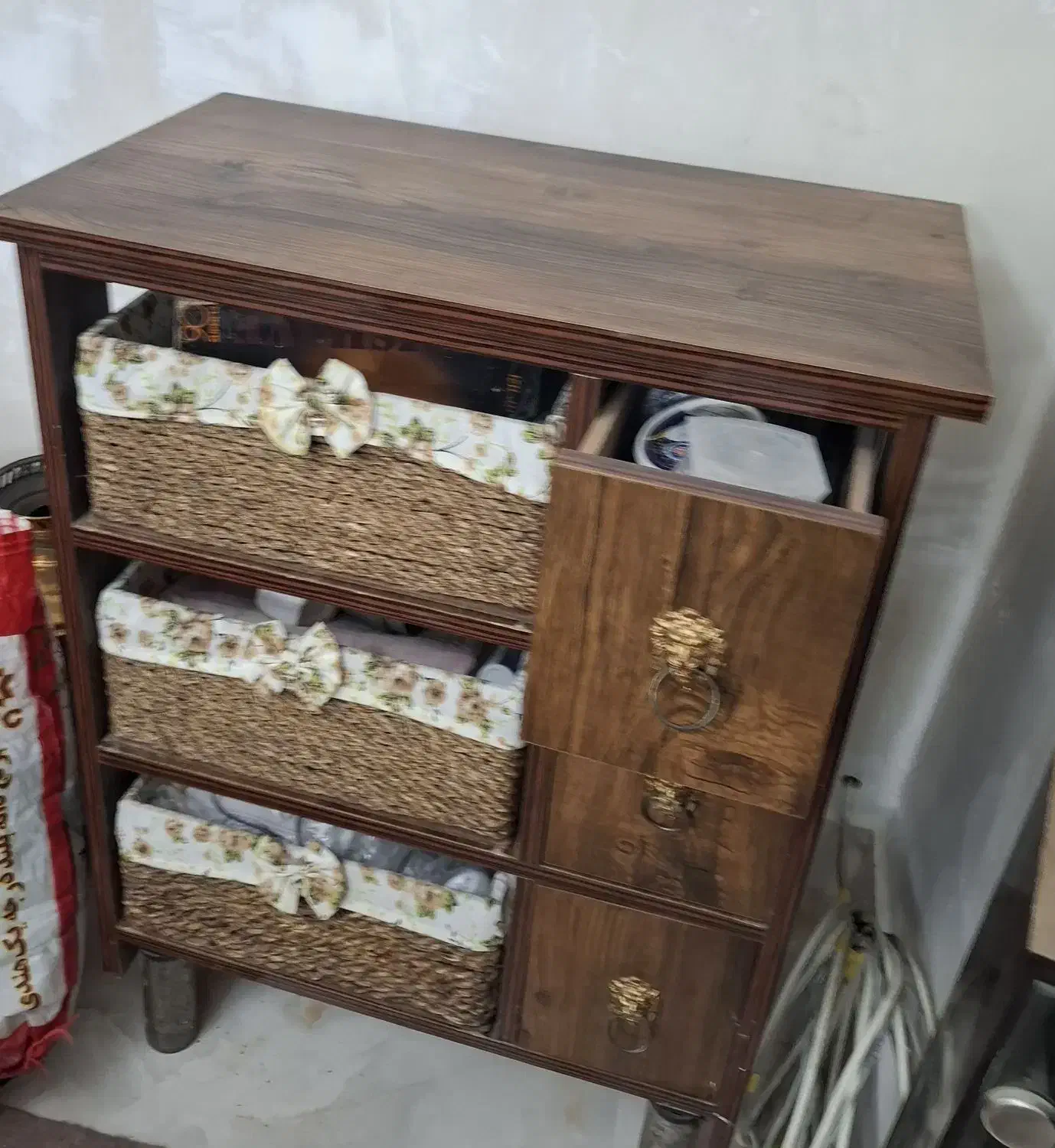 جاپیازی|کتابخانه، شلف، قفسه‌های دیواری|تبریز, |دیوار