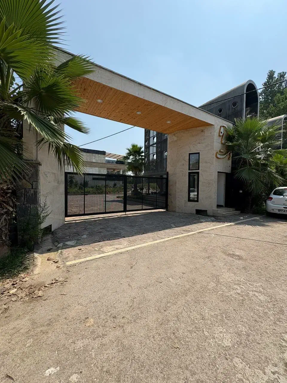 تریبلکس ۳۵۰ متری/ استخرداخلی/ شهرک برند|فروش خانه و ویلا|امامزاده عبدالله, |دیوار