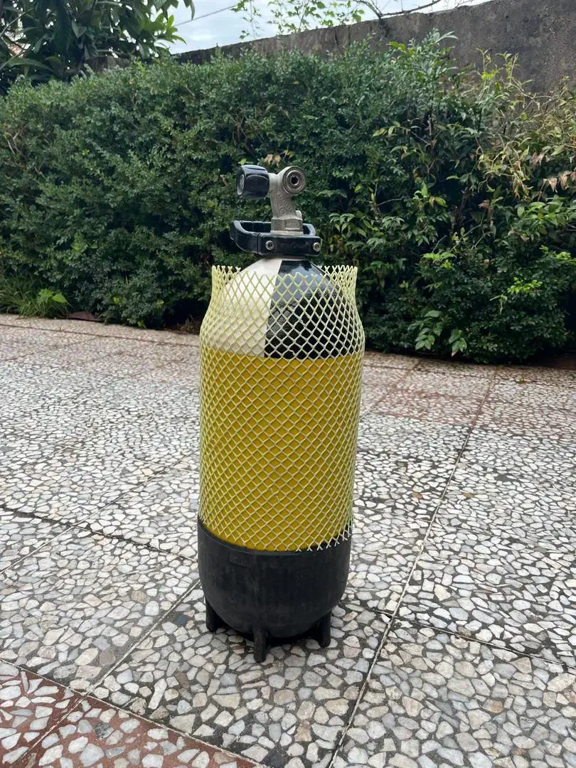 کپسول غواصی ۱۲لیتری ۲۳۲ بار کاری|غواصی و ورزش‌های آبی|ایزدشهر, |دیوار