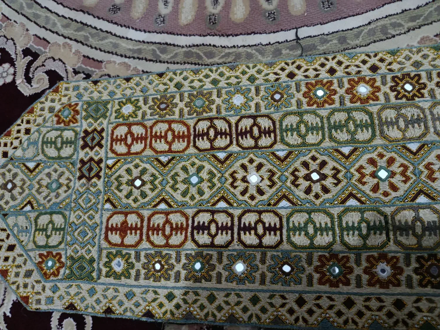 زاستین زیبا و آینه دار|لباس|زابل, |دیوار