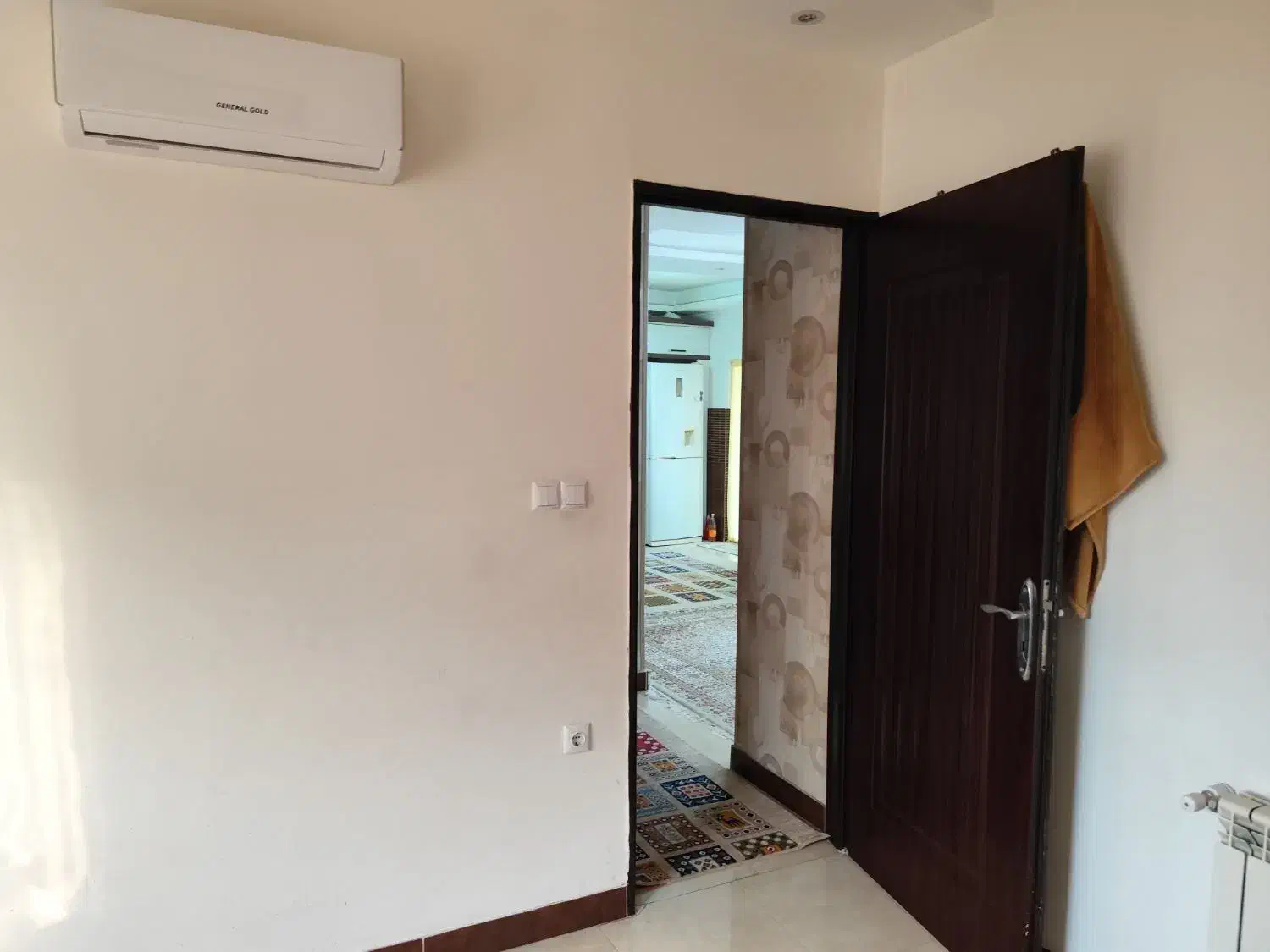 آپارتمان تک واحدی خ مطهری ۱۰۳ متر سند|فروش آپارتمان|رشت, بازار|دیوار