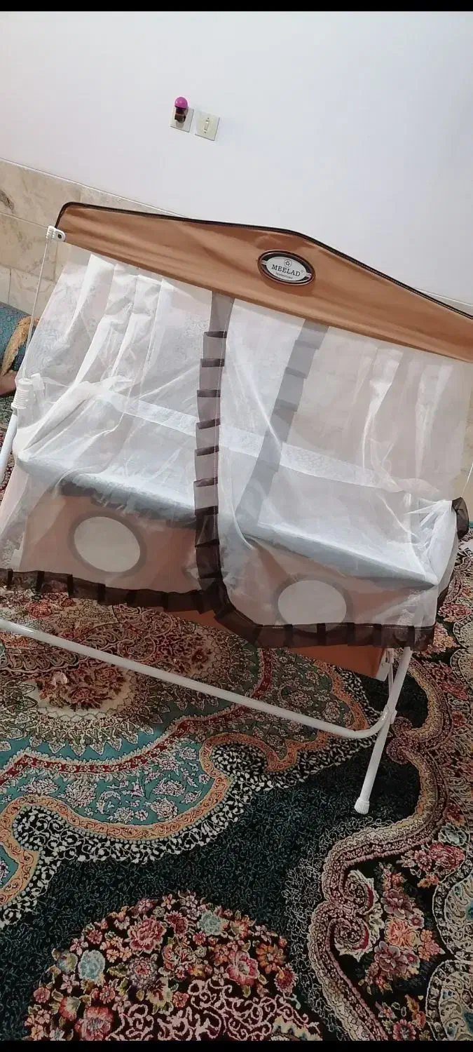 گهواره در حد نو|اسباب و اثاث بچه|یزد, |دیوار