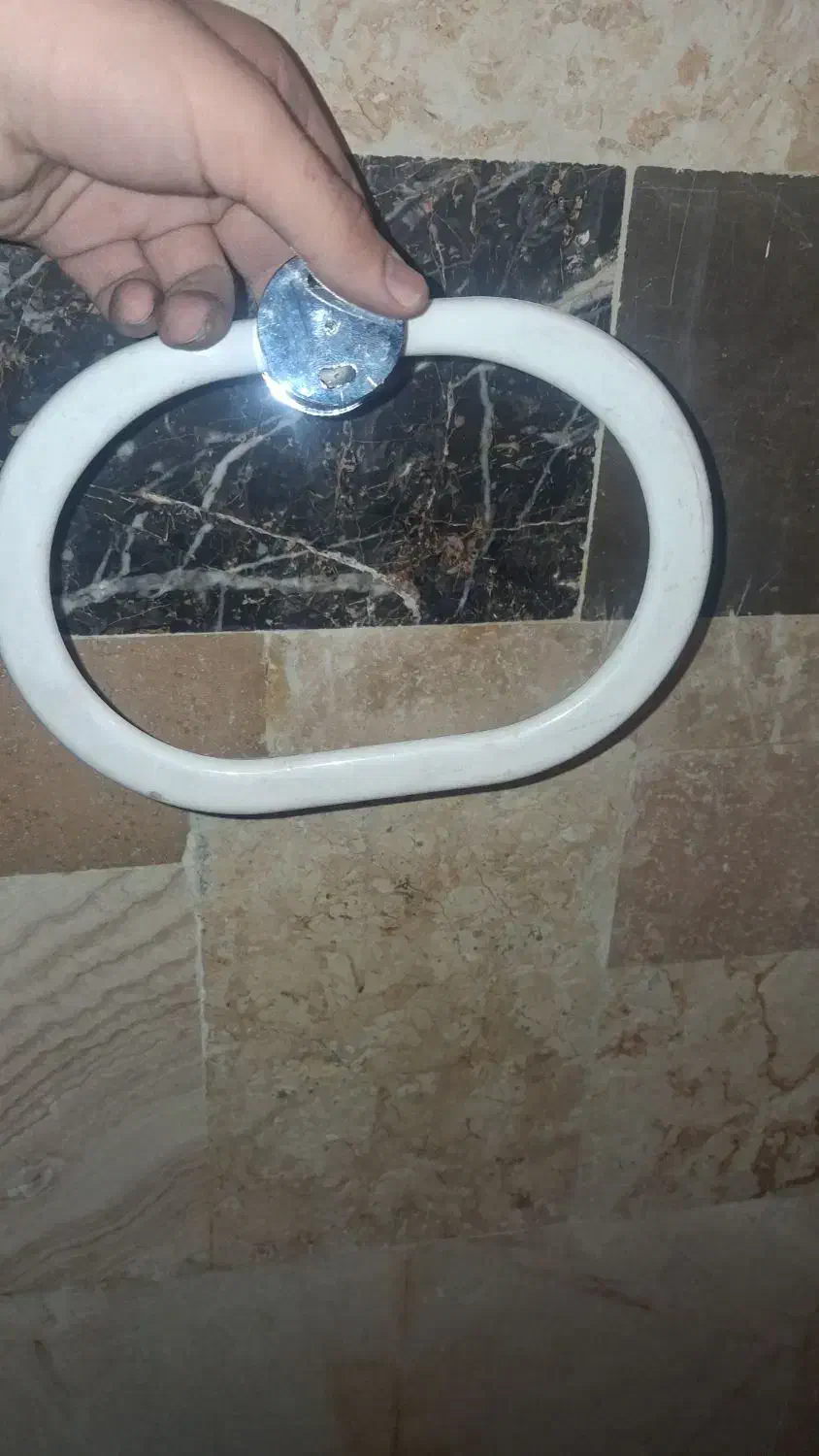 جا حوله ای نو|لوازم سرویس بهداشتی|تهران, پرستار|دیوار