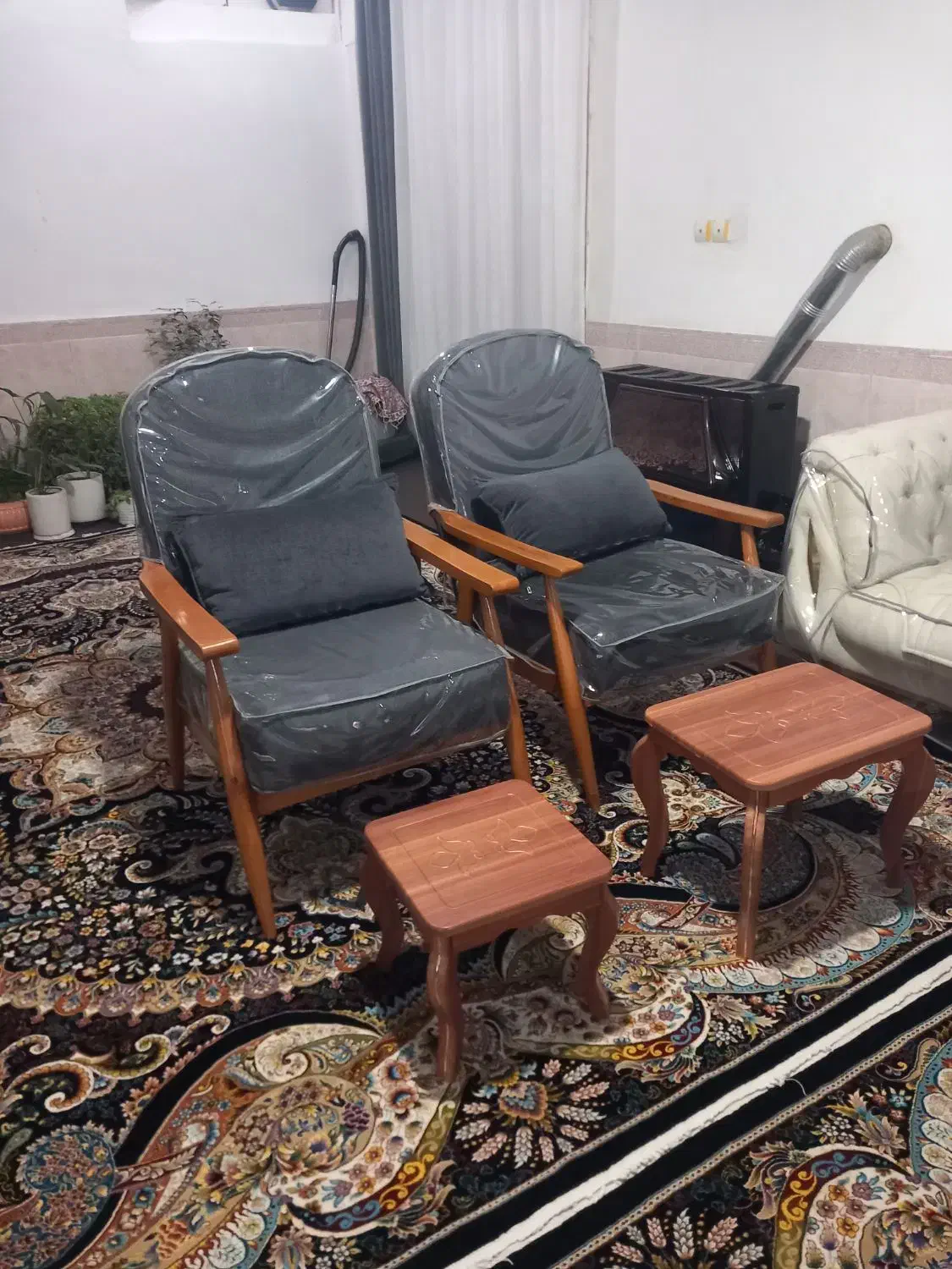 مبل چستر|مبلمان خانگی و میز عسلی|مشهد, خواجه ربیع|دیوار