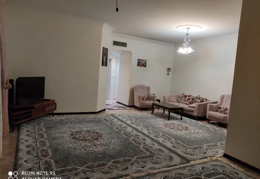 یک تخته فرش ۹ متری ۷۰۰ شانه|فرش|تهران, نارمک جنوبی|دیوار