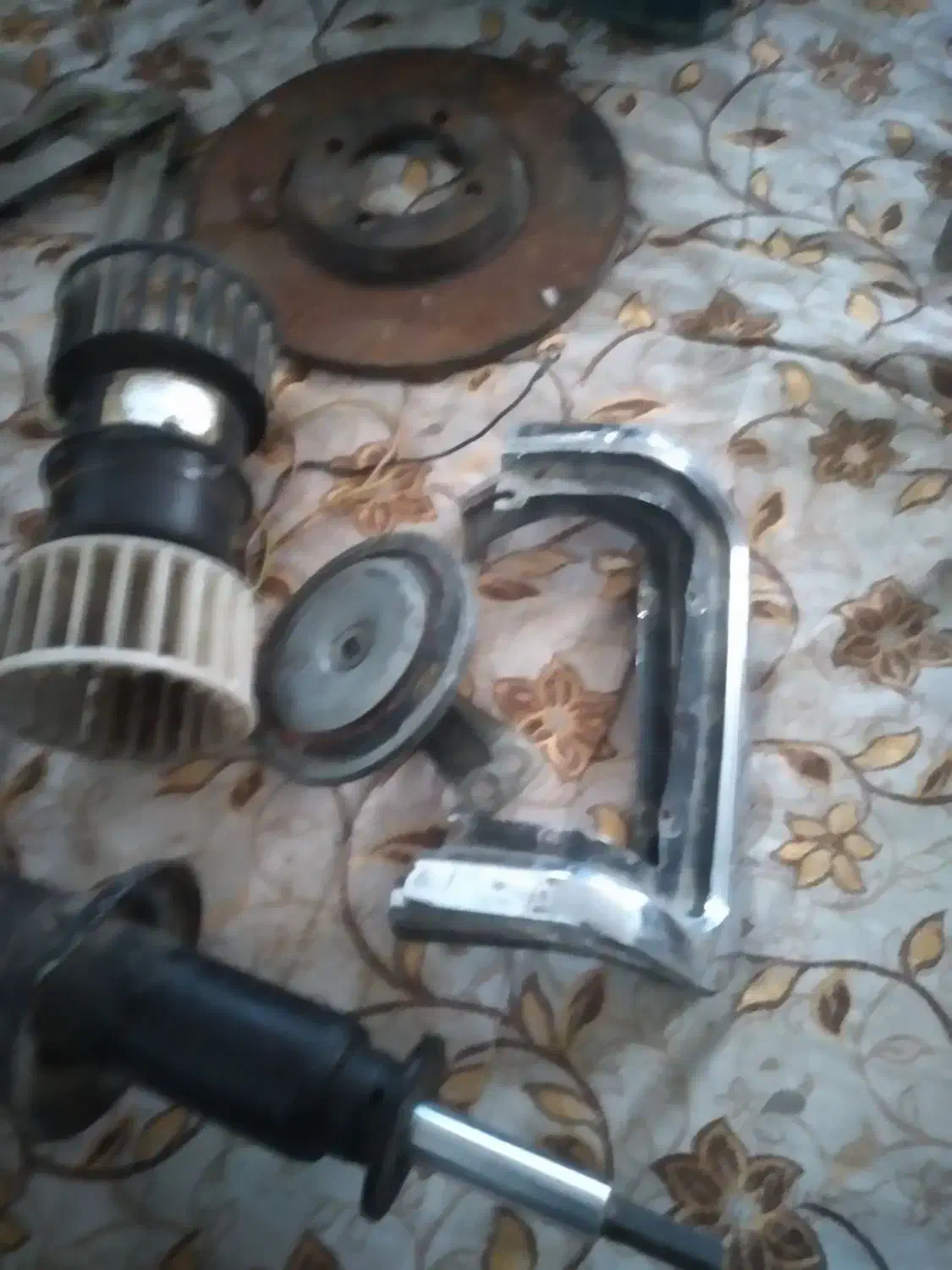 تعدادی وسایل پیکان|قطعات یدکی و لوازم جانبی|کرمان, |دیوار