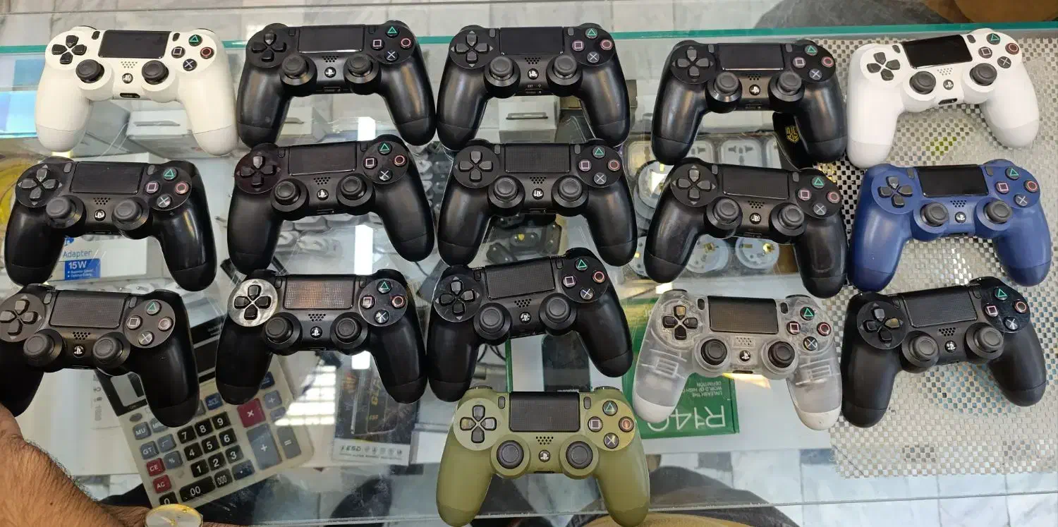 دسته Ps4 اصلی|کنسول، بازی ویدئویی و آنلاین|مشهد, سراب|دیوار