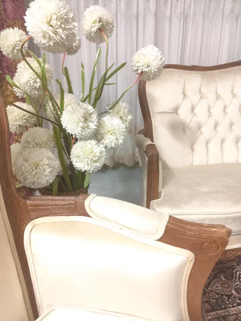 مبل کلاسیک ۷ نفره (کاملا نو)|مبلمان خانگی و میز عسلی|اصفهان, محمودیه|دیوار