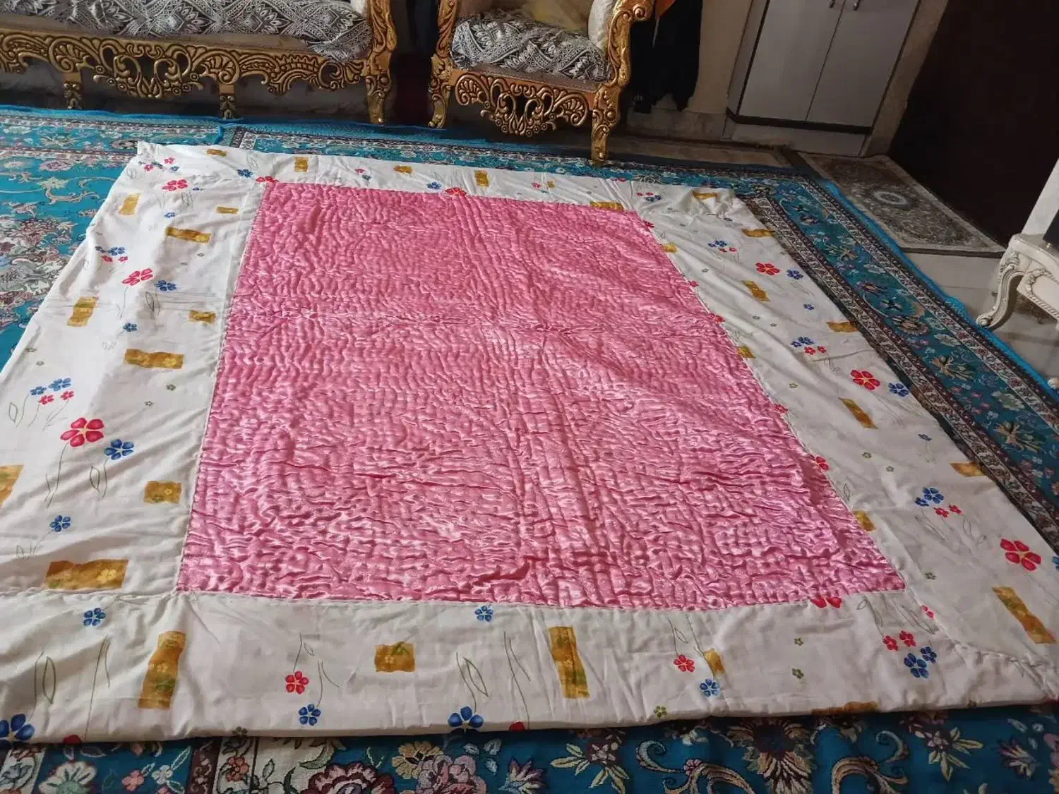 لحاف|رختخواب، بالش، پتو|ری, تقی آباد|دیوار