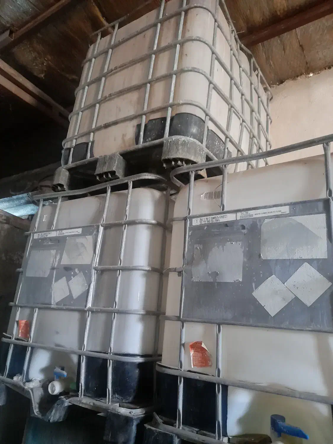 مخزن هزار لیتری|مصالح و تجهیزات ساختمان|اسلامشهر, شهرک امام حسین (میان آباد)|دیوار