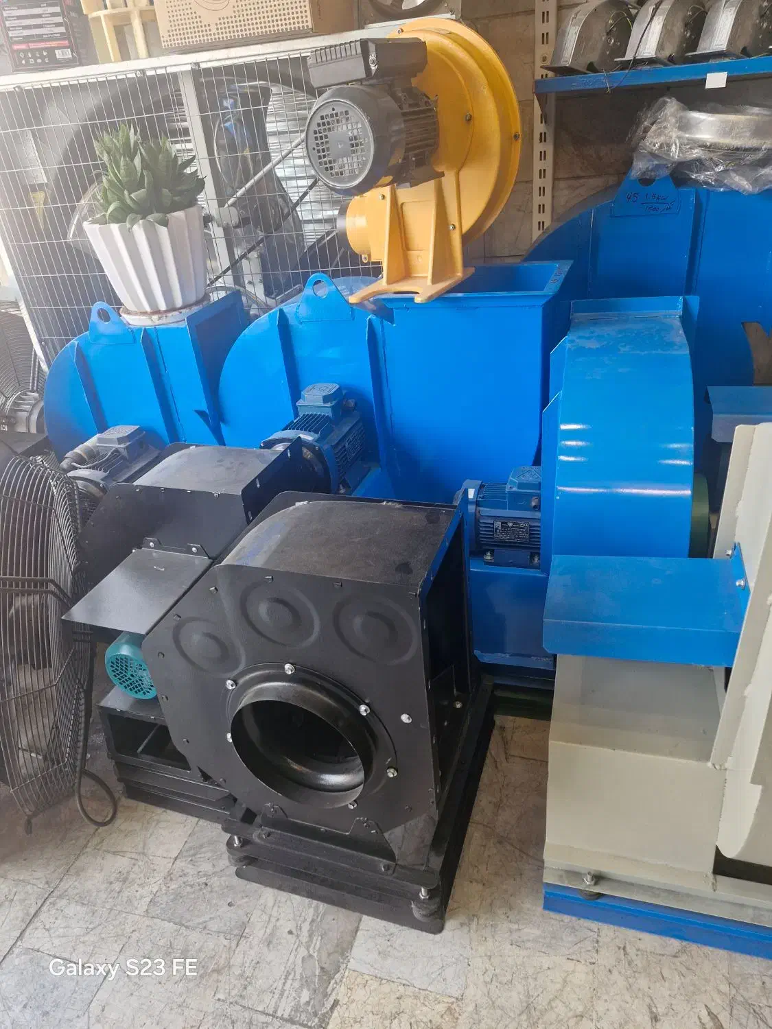 نصاب حرفه ای هود صنعتی استیل و ساتیفیوژ|کافیشاپ و رستوران|رباطکریم, شهرک صنعتی زوارهای|دیوار