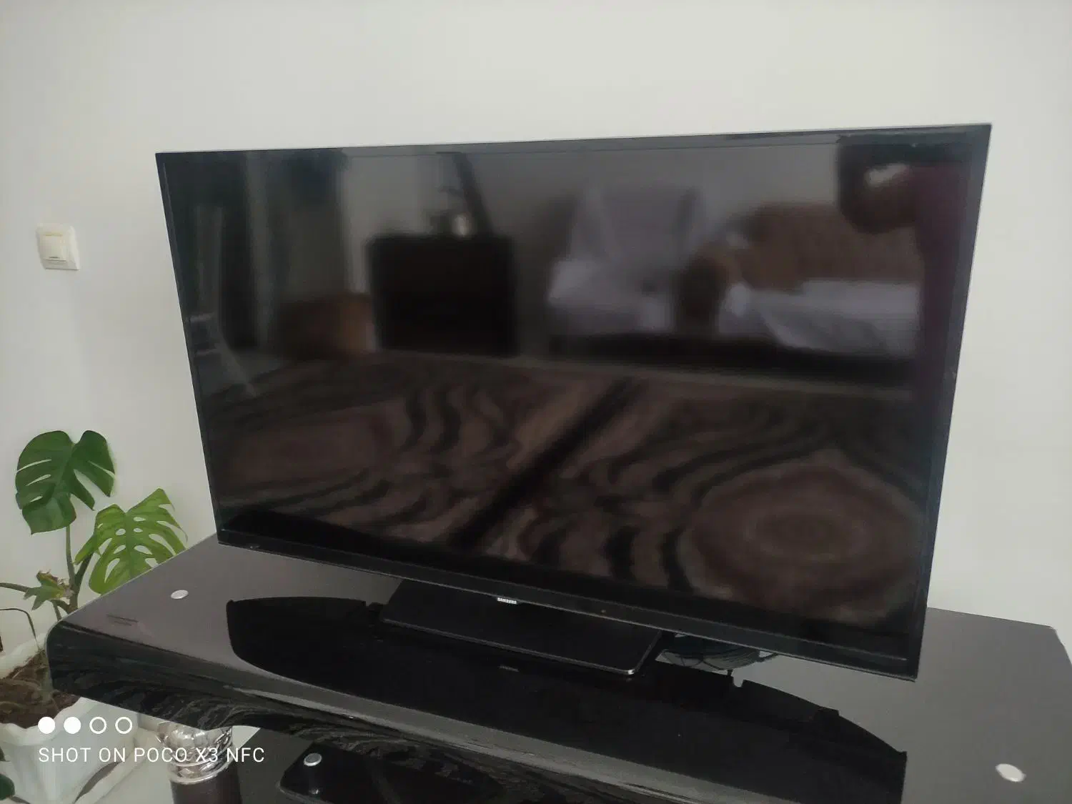 تلوزیون سامسونگ اصلی ۴۲اینچ|تلویزیون و پروژکتور|گلبهار, شهر جدید گلبهار|دیوار