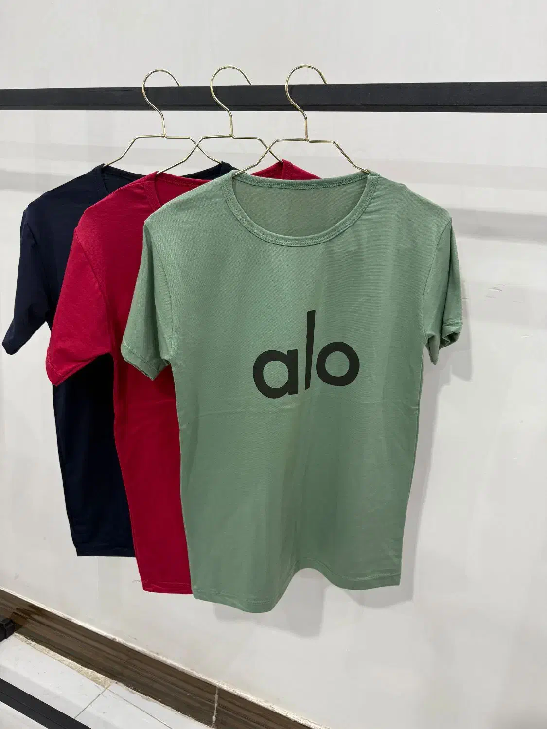 لباس زنانه|لباس|زابل, |دیوار