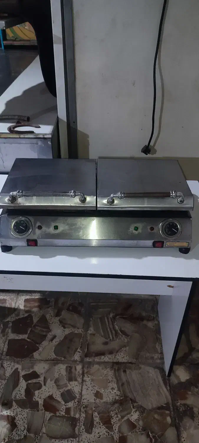 دو عدد تستر(ساندویچ ساز)|کافیشاپ و رستوران|اهواز, کوی نفت|دیوار