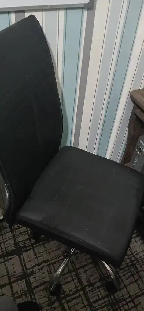 صندلی|مبلمان اداری|اسلام‌شهر, مظفریه|دیوار