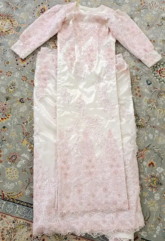 لباس عروس نو(دوخت کامل نشده)|لباس|یاسوج, |دیوار