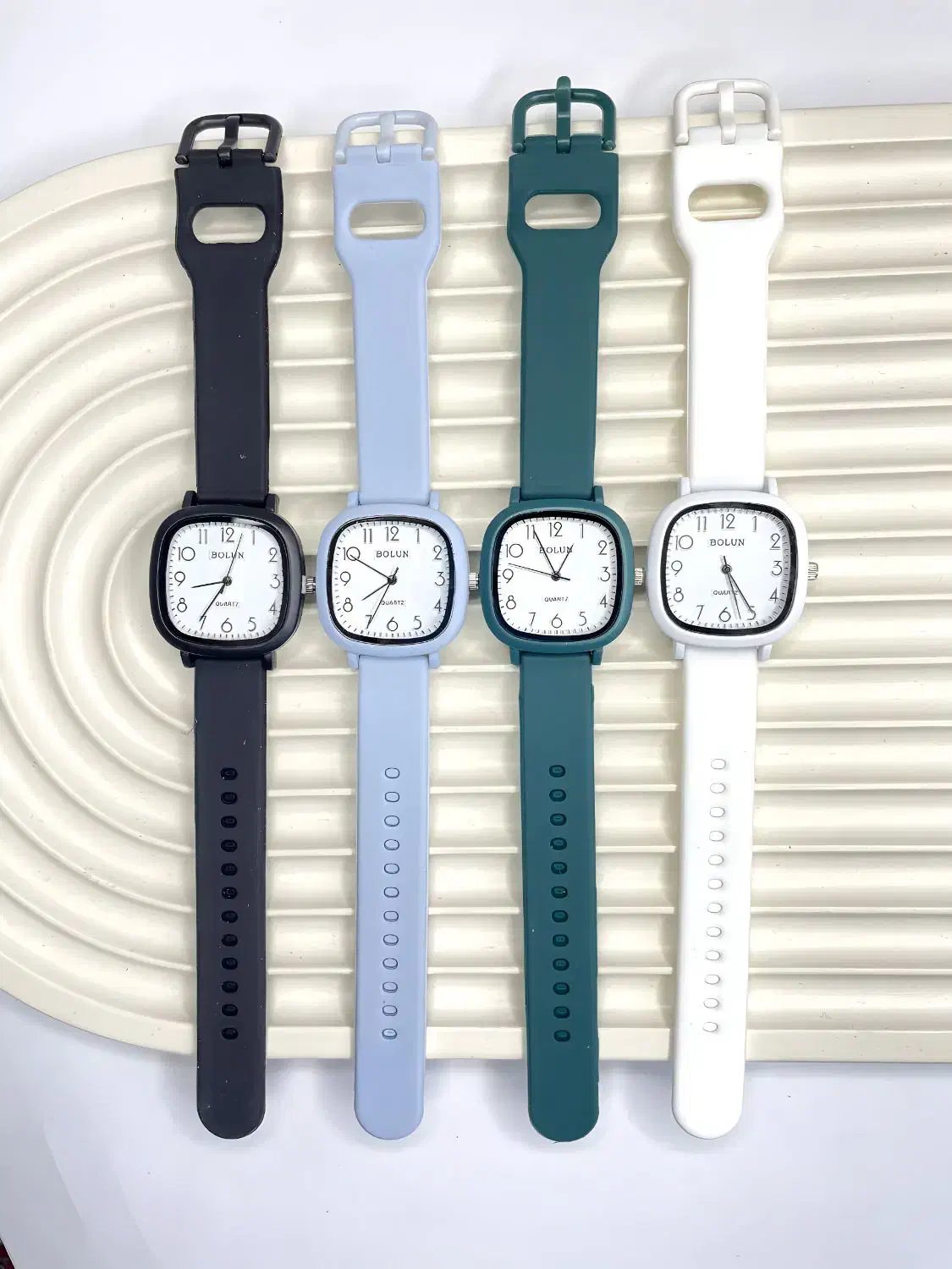 پوشاک|بدلیجات|رشت, امین الضرب|دیوار