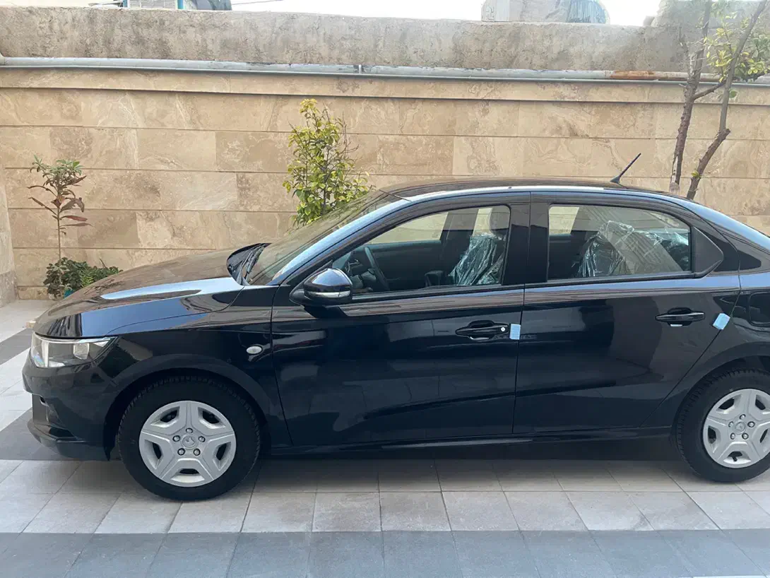 تارا دنده ایی1401 تمام فابریک کمکارکرد|خودرو سواری و وانت|شیراز, حافظیه|دیوار