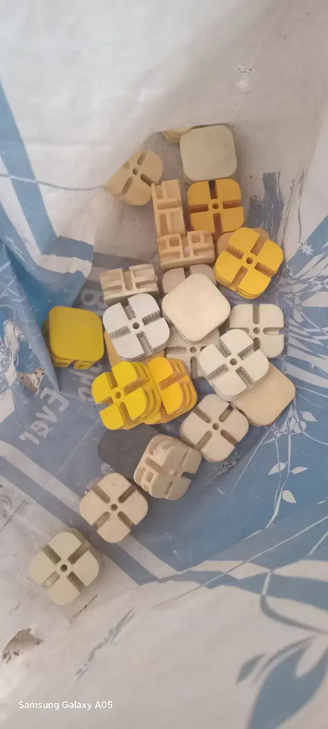 قفسه مشبک|کتابخانه، شلف، قفسه‌های دیواری|مشهد, پردیس|دیوار