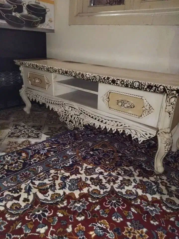 کار کرده|میز و صندلی غذاخوری|سنگر, |دیوار