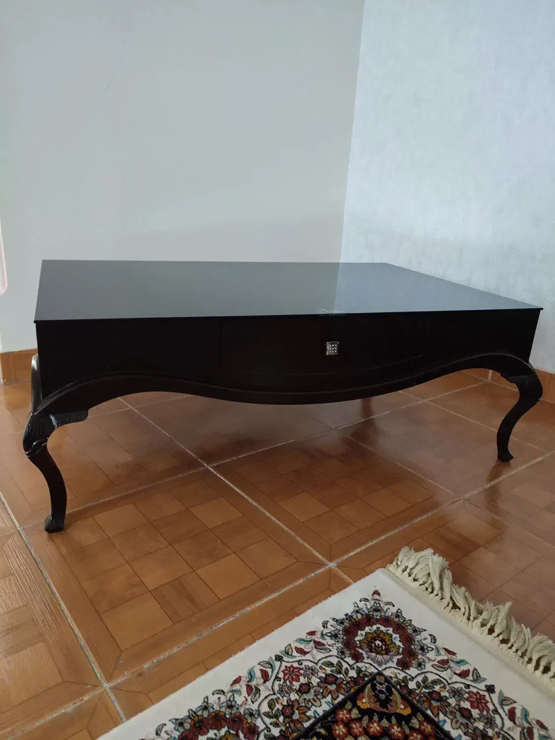 جلو مبلی|مبلمان خانگی و میز عسلی|نسیم‌شهر, |دیوار