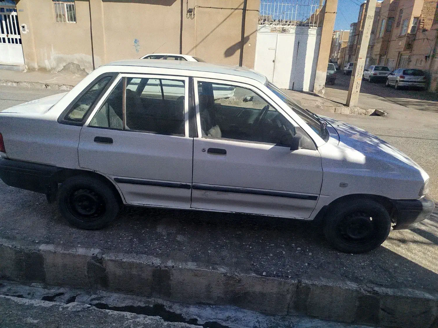 پراید صبا|خودرو سواری و وانت|سبزوار, چهارراه فرودگاه|دیوار