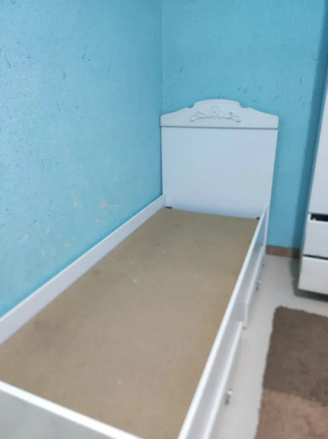 تخت و کمد و پاتختی نوجوان|تخت و سرویس خواب|مشهد, شاهد (شهرک غرب)|دیوار