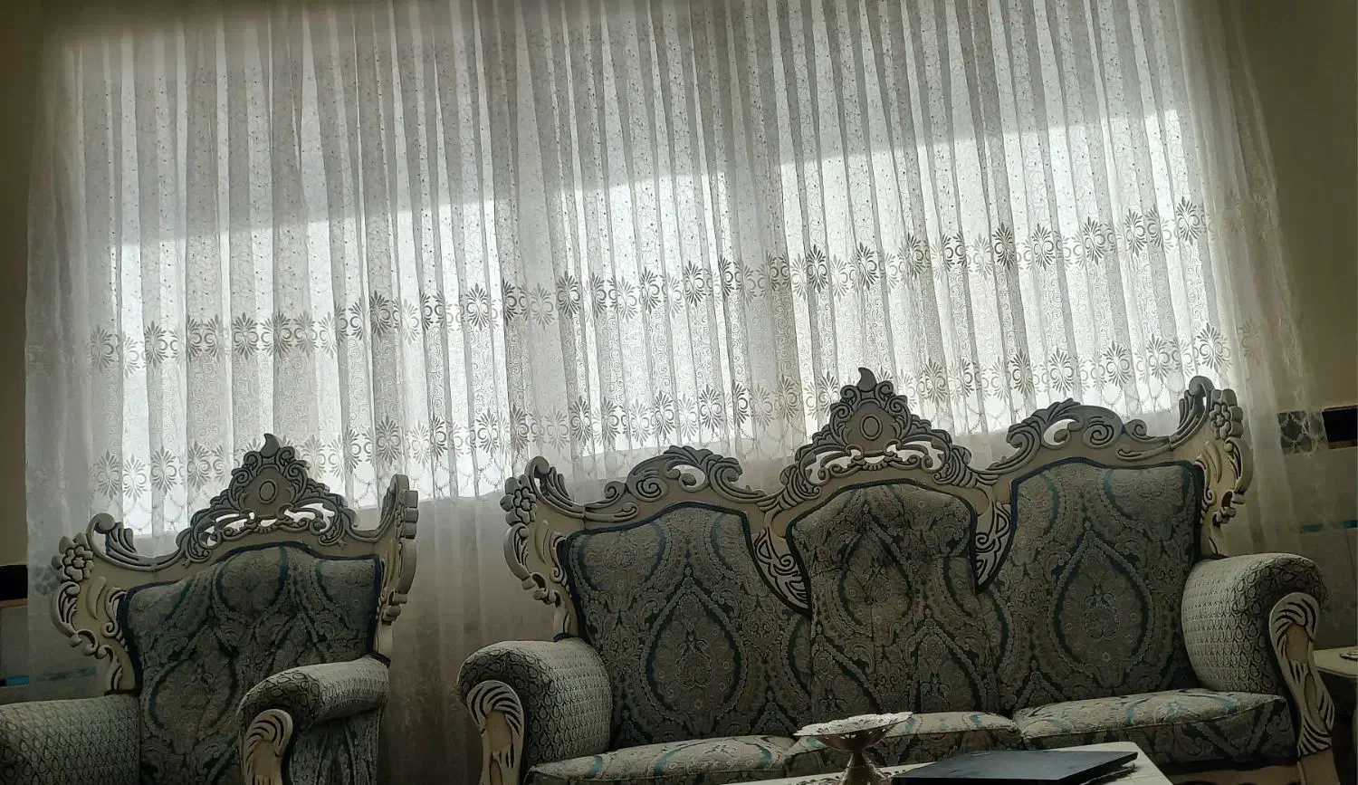 پرده حریر|پرده، رانر، رومیزی|زاویه, |دیوار