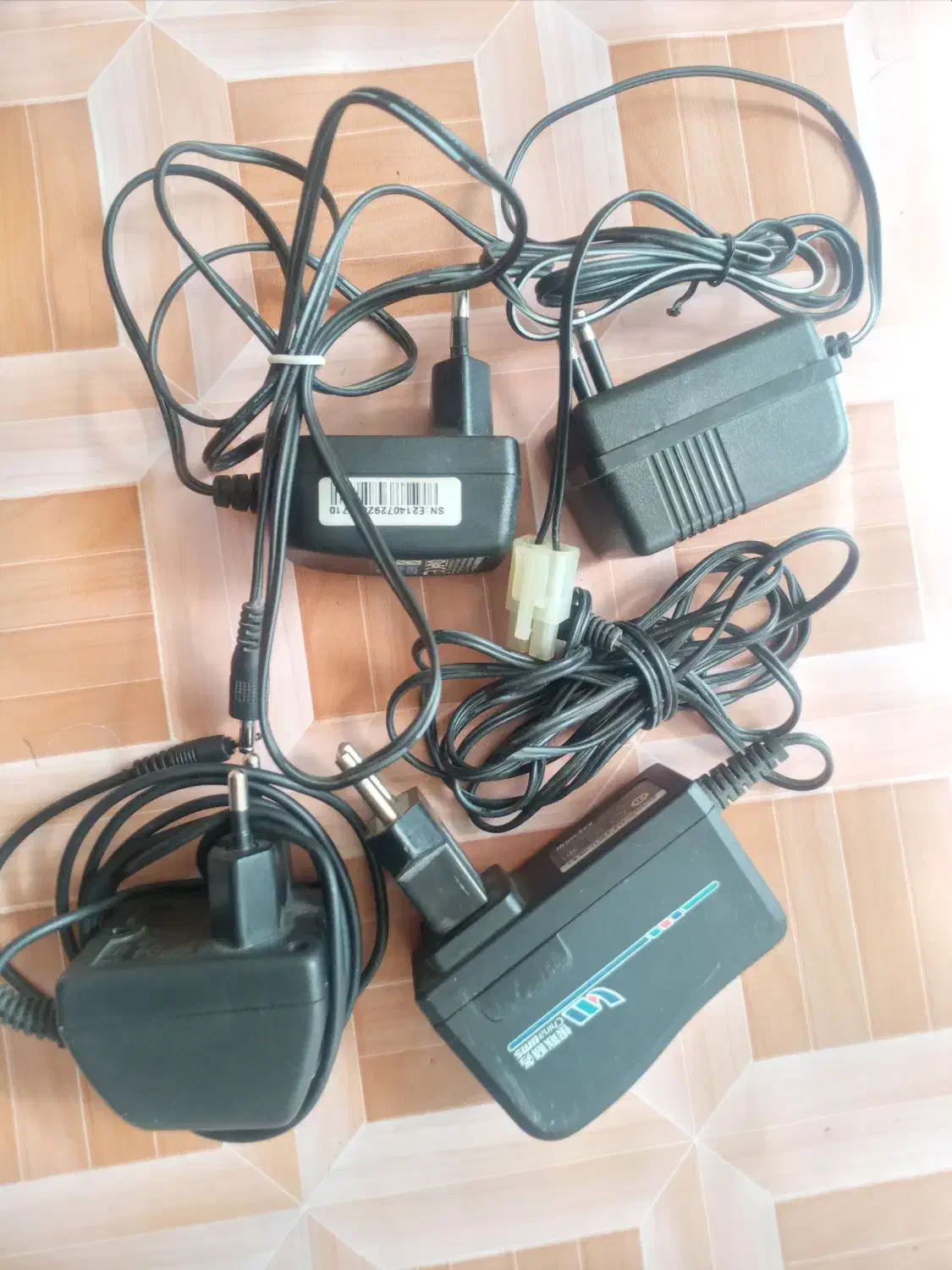 شارژر و آداپتور|لوازم جانبی موبایل و تبلت|نجفآباد, امیرآباد|دیوار