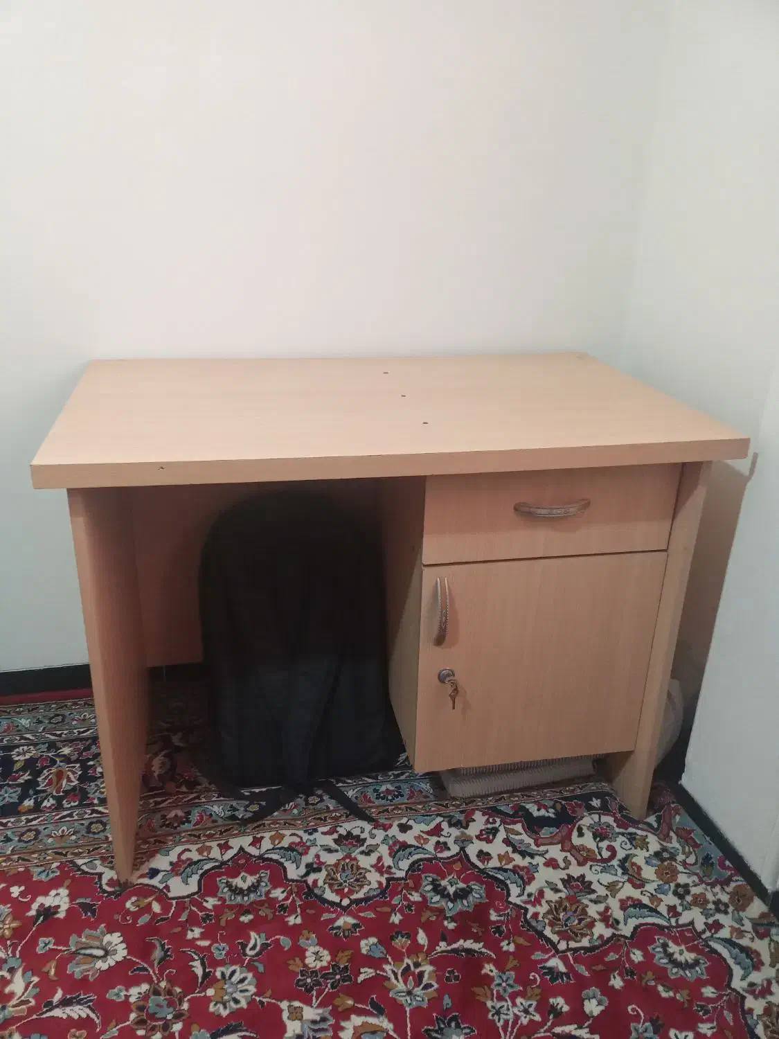 میز تحریر|میز تحریر و کامپیوتر|همدان, |دیوار